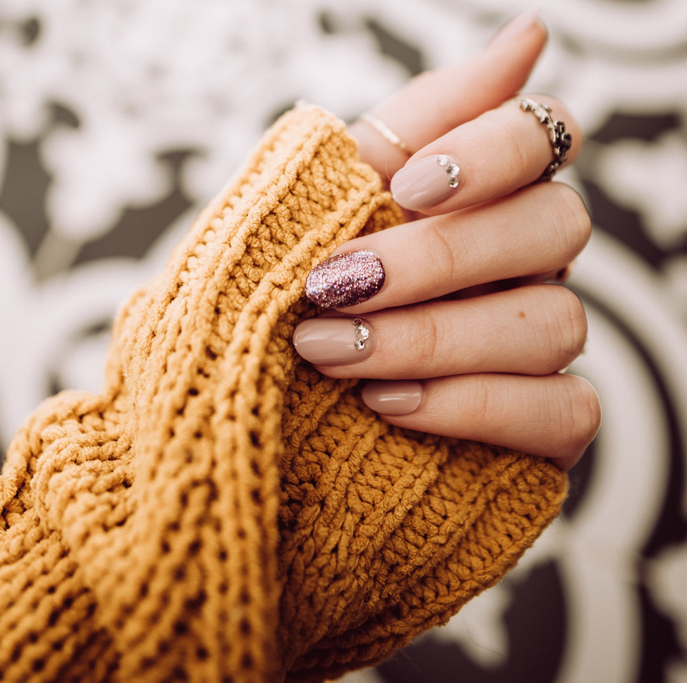 How To Stop Your Nails From Breaking